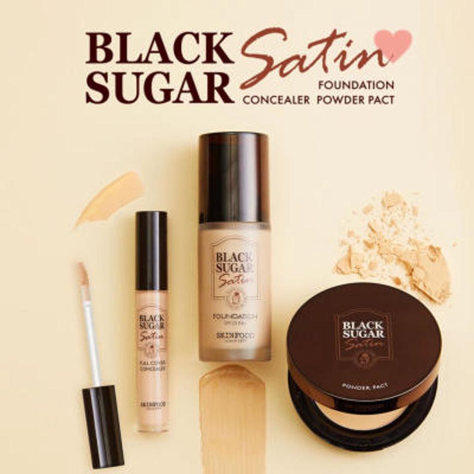 ブラックシュガー サテン パウダー パクト SPF25 PA++ #N13 10g