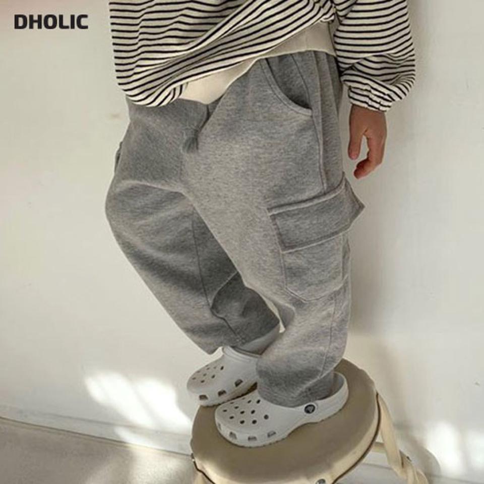 カーゴパンツ・u10960 キッズ【3~8才】【pt】【パンツ ズボン ロングパンツ 長ズボン カーゴパンツ 単色 無地 シンプル ラフ カジュアル 女の子 男の子 秋 冬 韓国 韓国子供服 子供 こども 子供服 こども服】【KIDS】