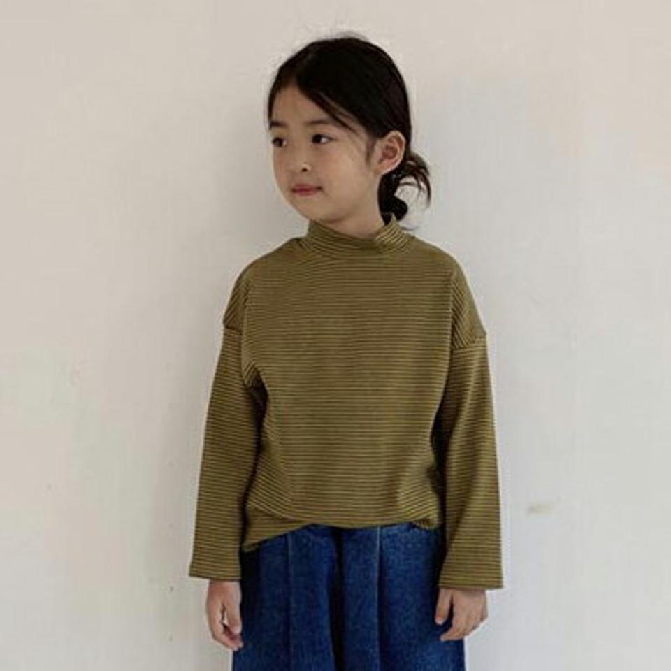 【只今20%OFF】ルーズハイネックボーダーTシャツ・u09673 キッズ【3~8才】【tops】【トップス Tシャツ ロンT 長袖 ボーダー柄 ハイネック ルーズ カジュアル ラフ 女の子 男の子 秋 冬 韓国 韓国子供服 子供 こども 子供服 こども服】【KIDS】