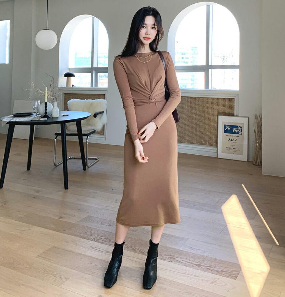 ラウンドツイストワンピース・全2色・b62760 レディース 【ops】【韓国 ファッション ワンピース ロング ロングワンピス 長袖 ツイスト ラウンドネック リボン スリム シンプル 上品 フェミニン 体型カバー 細身 カジュアル 秋 冬】