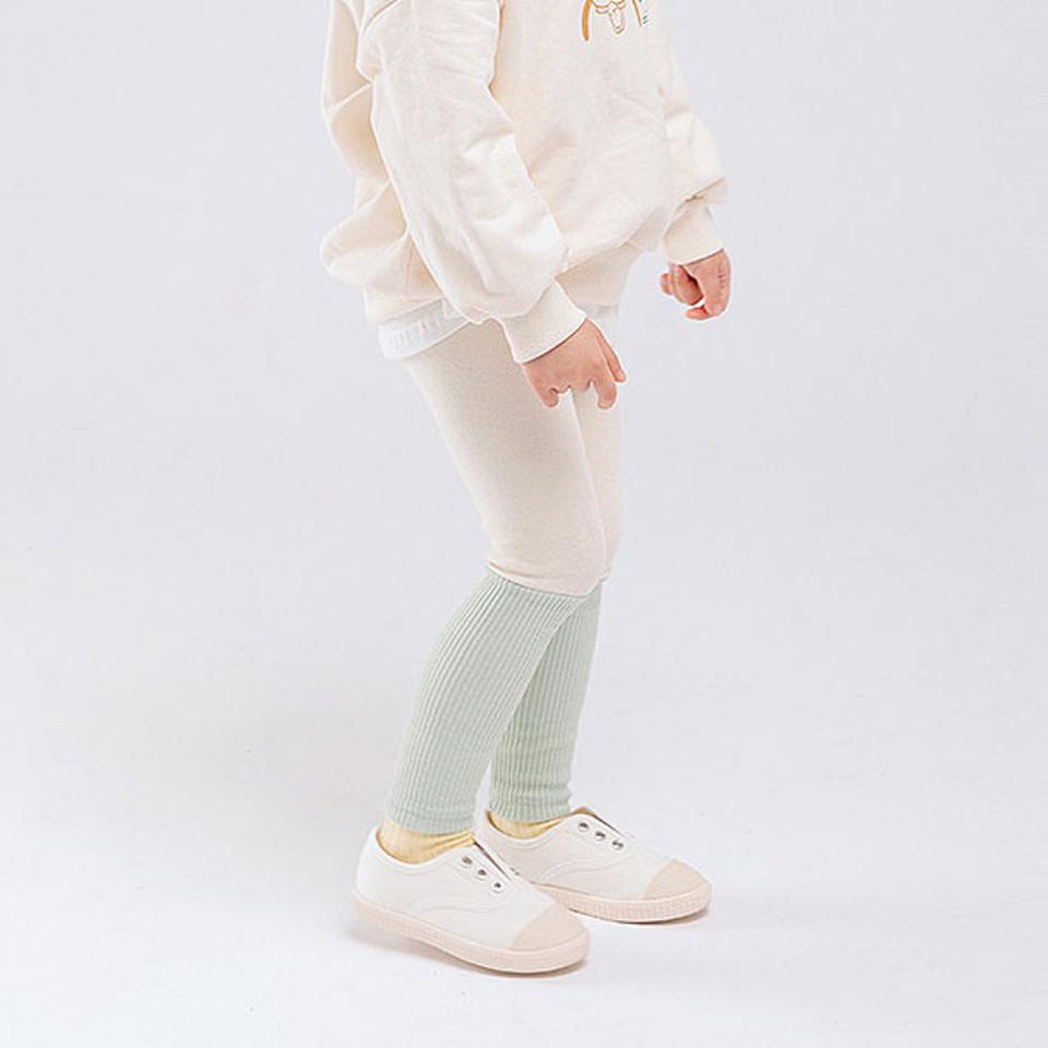 リブ配色コットンレギンス・u10922 キッズ【3~8才】【pt】【レギンス パンツ ズボン ロングパンツ コットン 綿 リブ リブ配色 カジュアル ラフ 女の子 男の子 秋 冬 韓国 韓国子供服 子供 こども 子供服 こども服】【KIDS】