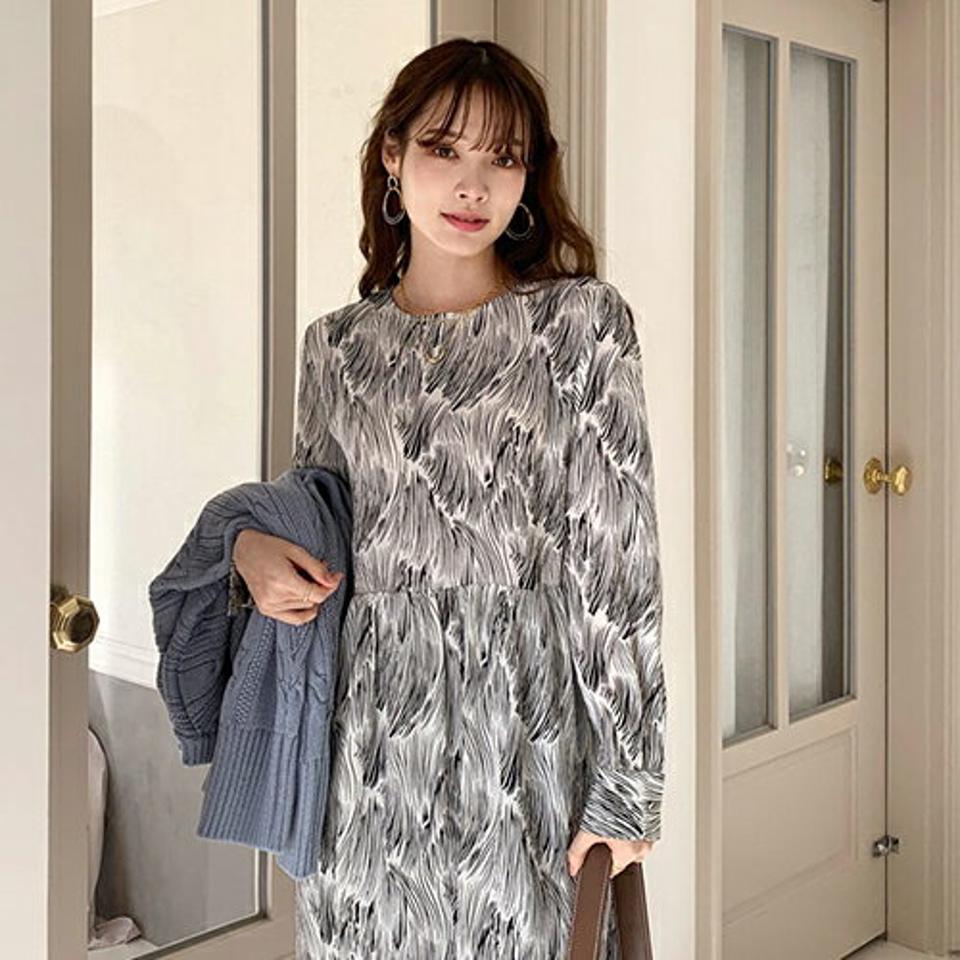 【只今10%OFF】プリントワンピース・全2色・b66328 レディース 【ops】【ワンピース ロング ロングワンピース 長袖 総柄 プリント モダン 大人 シック フレア フレアワンピース 秋 冬 韓国 ファッション】【ハイホリHIHOLLI】