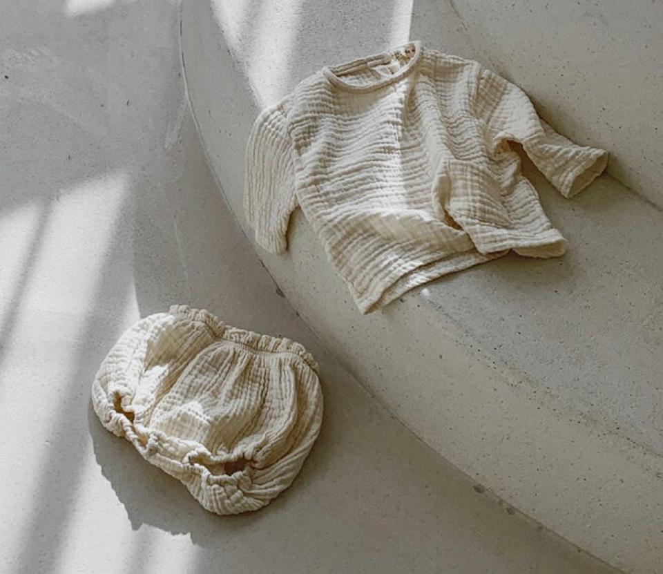 コットンポケットTシャツ上下SET・u11037 キッズ【0~2才】【set】【セットアップ setup トップス 長袖 ブルマ パンツ コットン 面 カジュアル シンプル 秋 冬 女の子 男の子 韓国 韓国子供服 子供 こども 子供服 こども服】【KIDS】【KK】