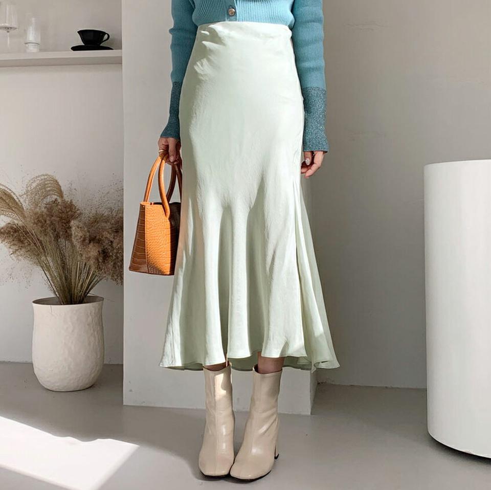 フレアスリットスカート・全4色・b64859 レディース 【sk】【韓国 ファッション ボトムス スカート ロング フレア 光沢 ハイウエスト バックゴム 上品 フェミニン シンプル スリム 体型カーバー 細身 ベーシック デイリー カジュアル 秋 冬】