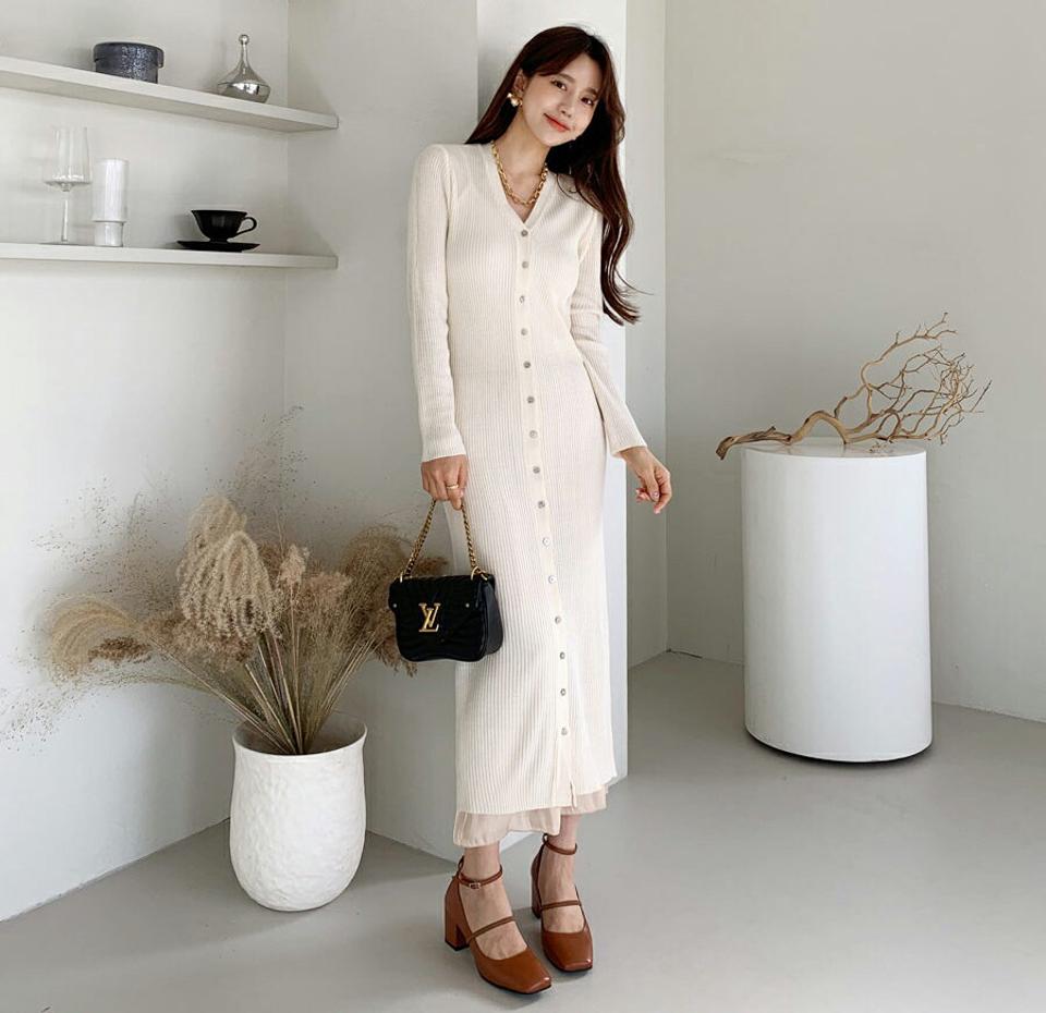 【只今10%OFF】リブボタンワンピース・全5色・b64841 レディース 【ops】【韓国 ファッション ワンピース ロング ロングワンピース 長袖 Vネック ボタン デコルテ スリム フィット 体型カバー フェミニン 上品 ベーシック シンプル カジュアル 秋 冬】