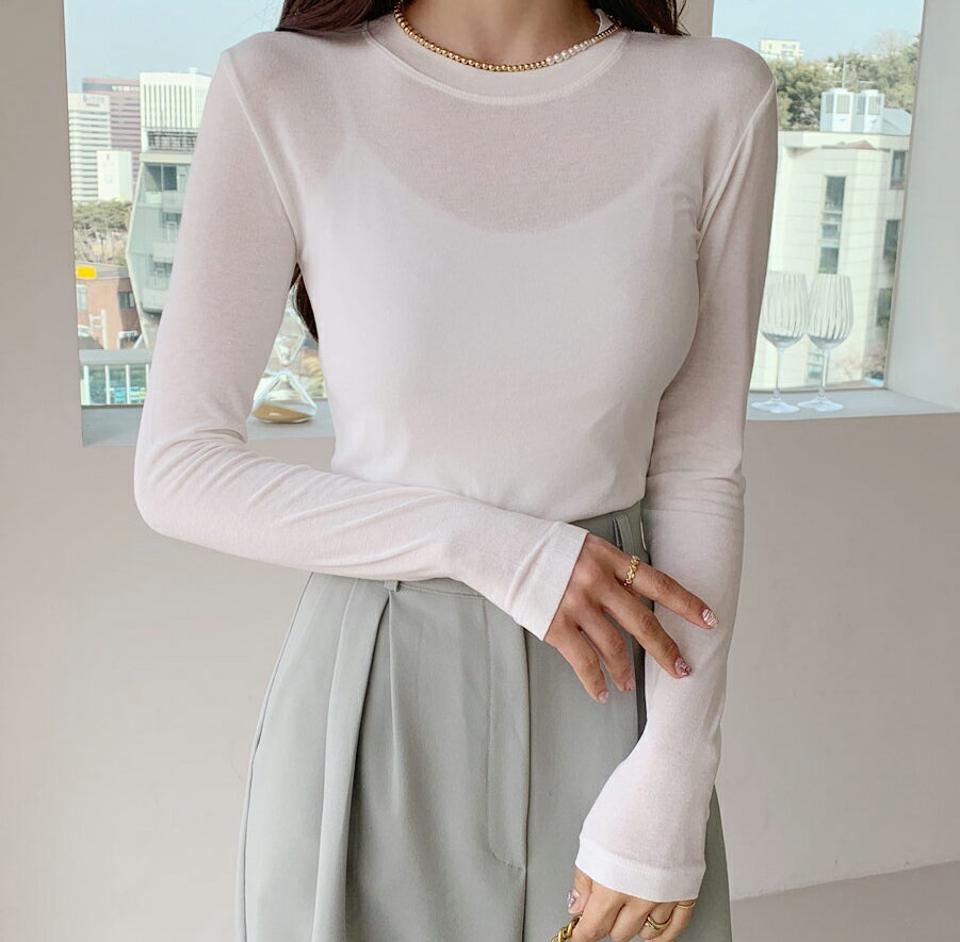 スリムラウンドネックTシャツ・全4色・t64829 レディース 【tops】【韓国 ファッション トップス Tシャツ カットソー 長袖 無地 ラウンドネック スリム フィット 体型カーバー フェミニン シンプル デイリー ベーシック カジュアル カジュアル 秋 冬】