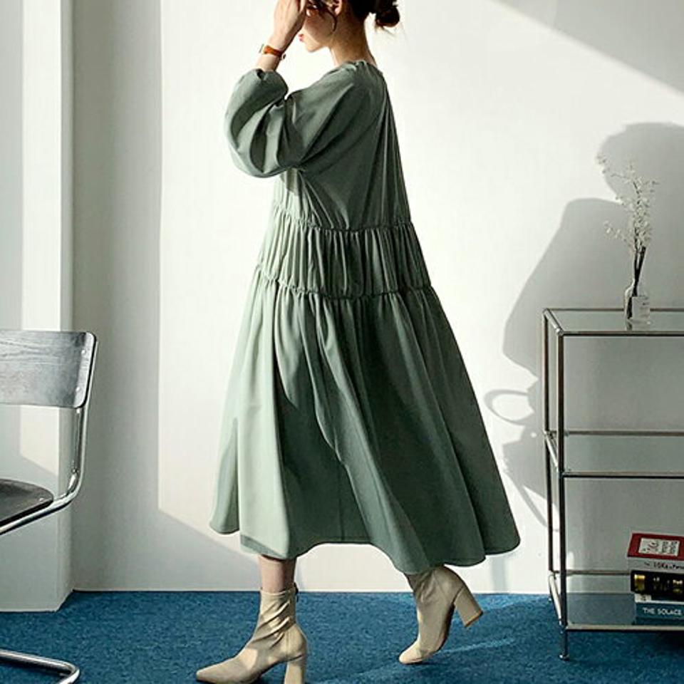 ラウンドギャザーワンピース・全3色・b66505 レディース 【ops】【ワンピース ロング ロングワンピース ギャザー 長袖 単色 無地 シンプル フェミニン ナチュラル シンプル ゆったり 体型カバー 秋 冬 韓国 ファッション】【ハイホリHIHOLLI】