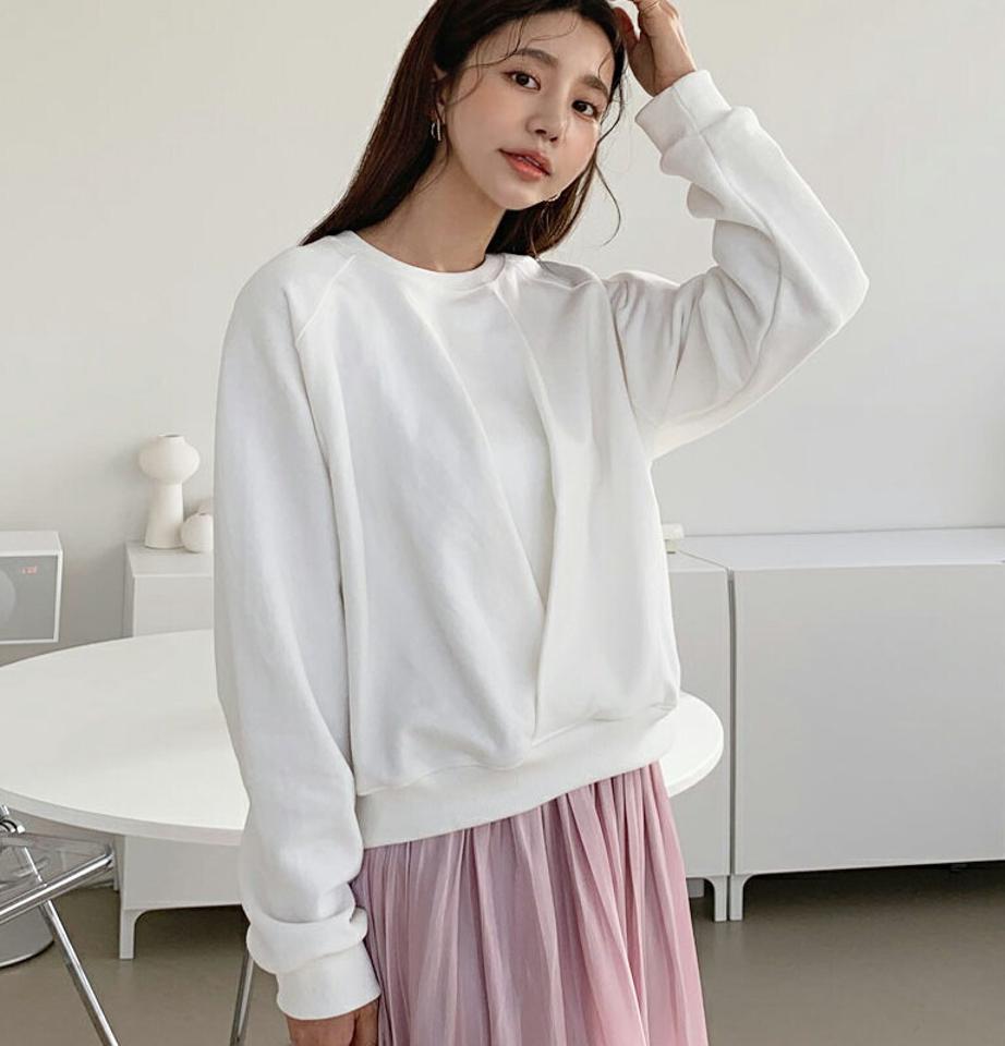 フロントタックスウェット・全3色・t64833 レディース 【tops】【韓国 ファッション トップス スウェット Tシャツ カットソー 長袖 無地 ラウンドネック タック フェミニン シンプル デイリー ベーシック カジュアル カジュアル 秋 冬】