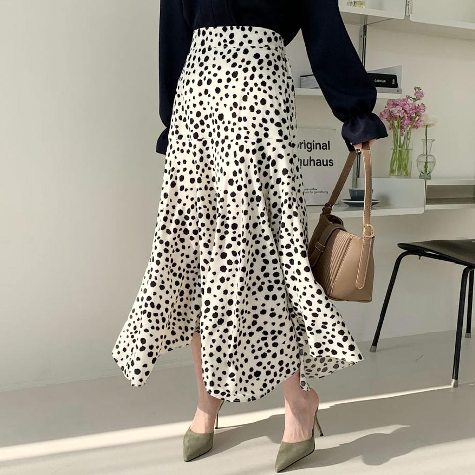 ≪人気商品再入荷≫レオパードフレアスカート・全2色・t66487 レディース 【sk】スカート ロング ロングスカート フレア フレアスカート ヒョウ柄 豹柄 アニマル柄 体型カバー カジュアル ウエストゴム 秋 冬 韓国ファッション ハイホリHIHOLLI