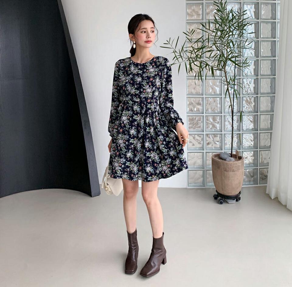 フローラルミニワンピース・全2色・t61484 レディース 【ops】【韓国 ファッション ワンピース ミニ ミニワンピス 長袖 Aライン ラウンドネック フラワー 花柄 ミニ丈 フレア バックファスナー ベーシック シンプル カジュアル 体型カバー 細身 秋 冬】【fw】