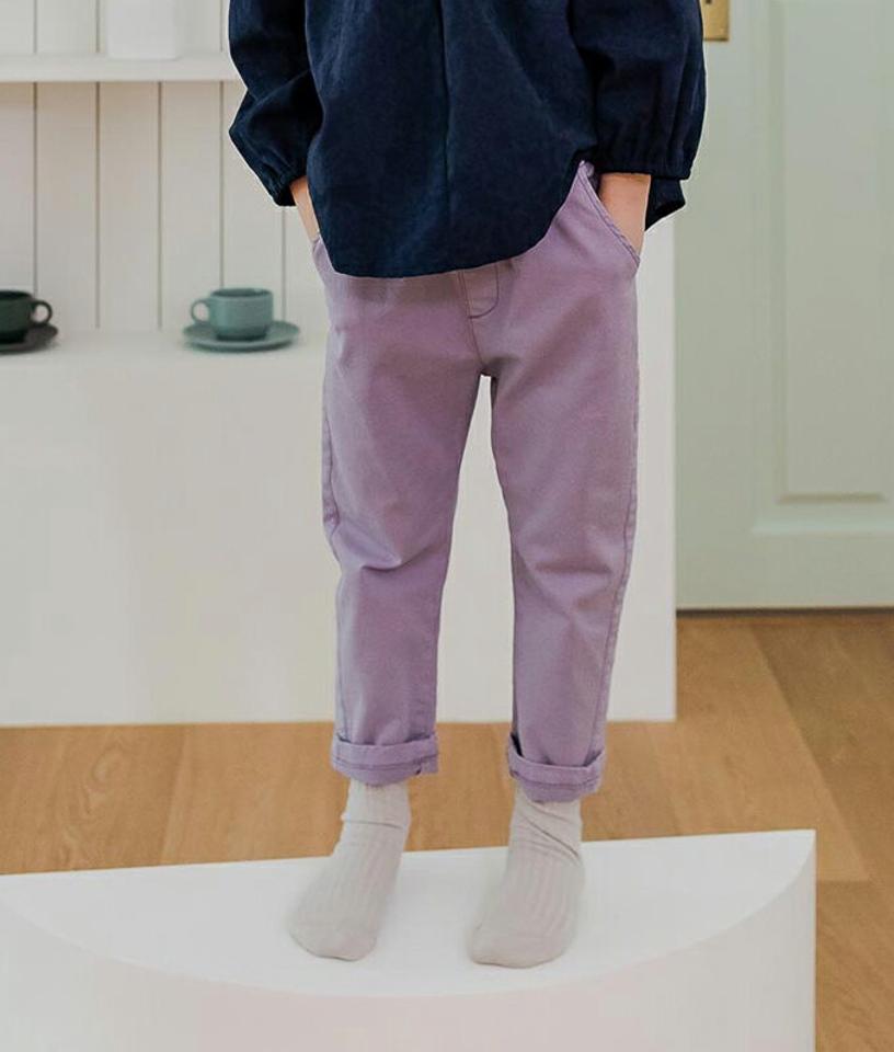 バックタグストレートパンツ・u10996 キッズ【3~8才】【pt】【パンツ ズボン ロングパンツ 長ズボン ストレート ストレートパンツ 単色 無地 シンプル カジュアル 女の子 男の子 秋 冬 韓国 韓国子供服 子供 こども 子供服 こども服】【KIDS】