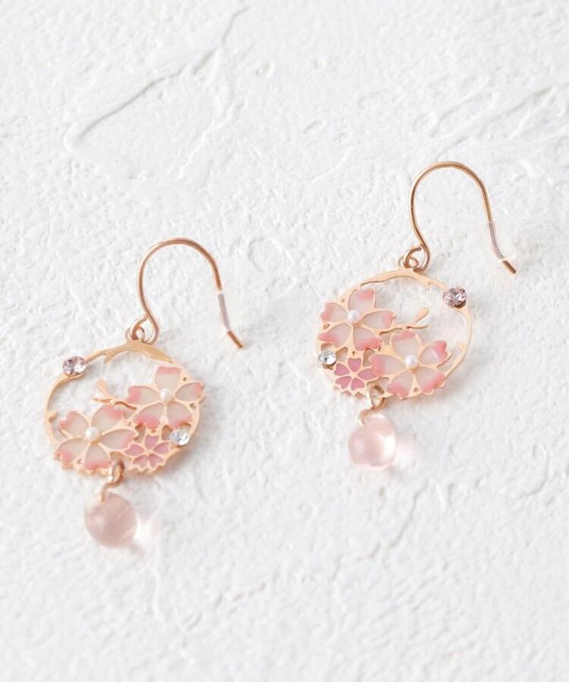 桜しずくモチーフピアス