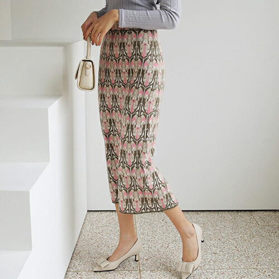 パターンニットスカート・全2色・b66544 レディース 【sk】【スカート ミディ丈 ミディスカート ニット ニットスカート 総柄 Hライン ウエストゴム 上品 スリット 秋 冬 韓国 ファッション】【ハイホリHIHOLLI】