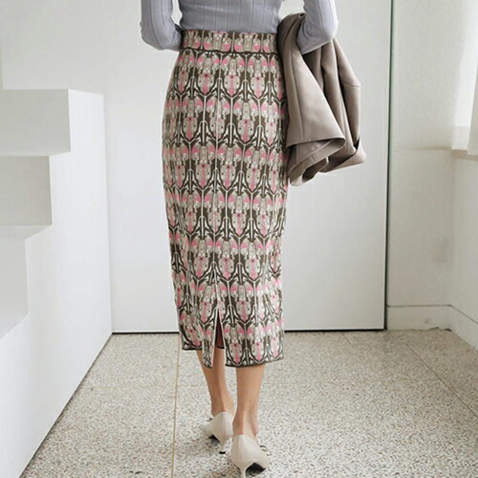 パターンニットスカート・全2色・b66544 レディース 【sk】【スカート ミディ丈 ミディスカート ニット ニットスカート 総柄 Hライン ウエストゴム 上品 スリット 秋 冬 韓国 ファッション】【ハイホリHIHOLLI】
