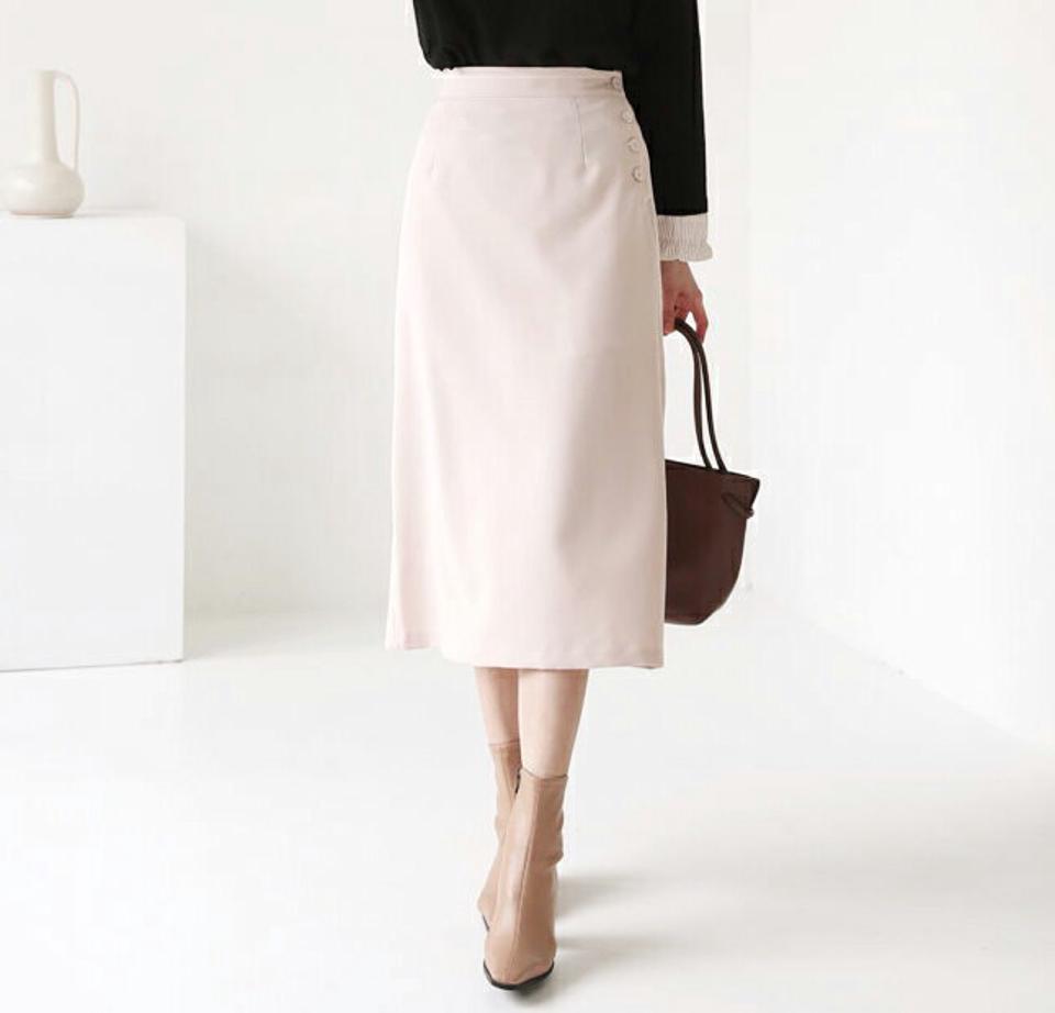 サイドボタンスカート・全2色・t62842 レディース 【sk】【韓国 ファッション ボトムス スカート ロング ウエストゴム サイドボタン バックスリット 上品 フェミニン シンプル スリム 体型カーバー 細身 ベーシック デイリー カジュアル 秋 冬】