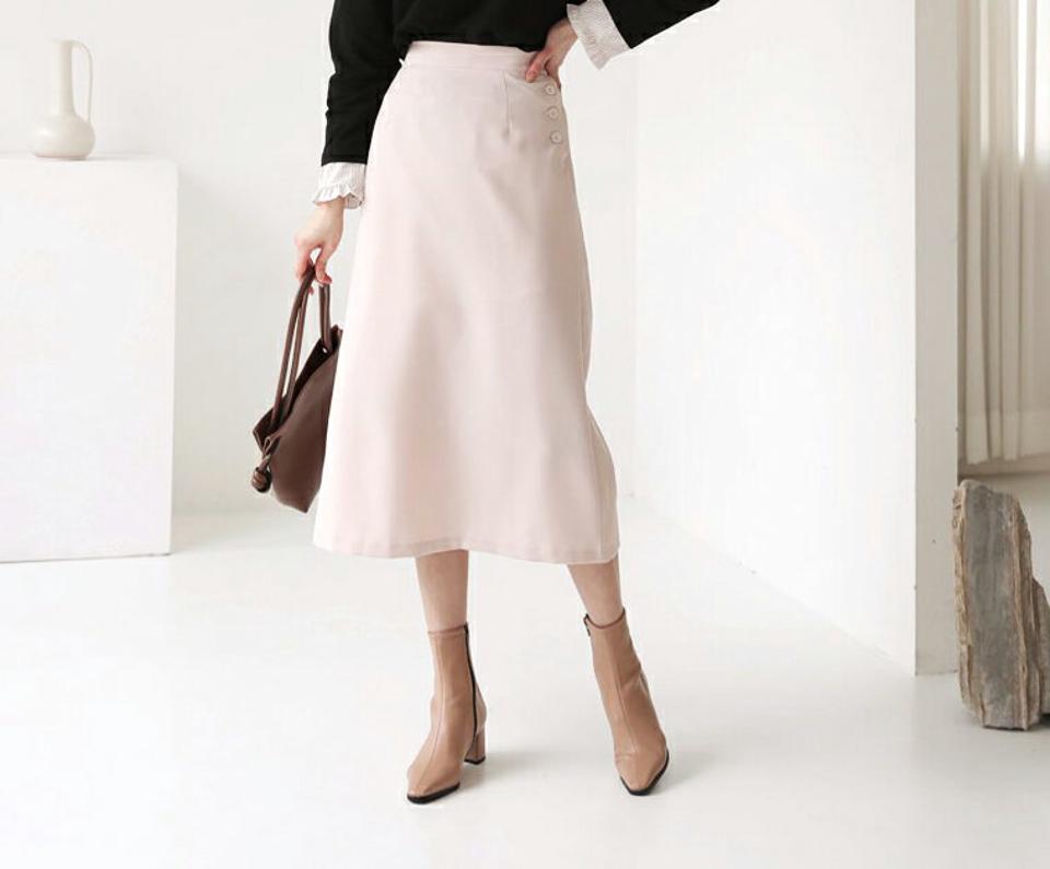 サイドボタンスカート・全2色・t62842 レディース 【sk】【韓国 ファッション ボトムス スカート ロング ウエストゴム サイドボタン バックスリット 上品 フェミニン シンプル スリム 体型カーバー 細身 ベーシック デイリー カジュアル 秋 冬】