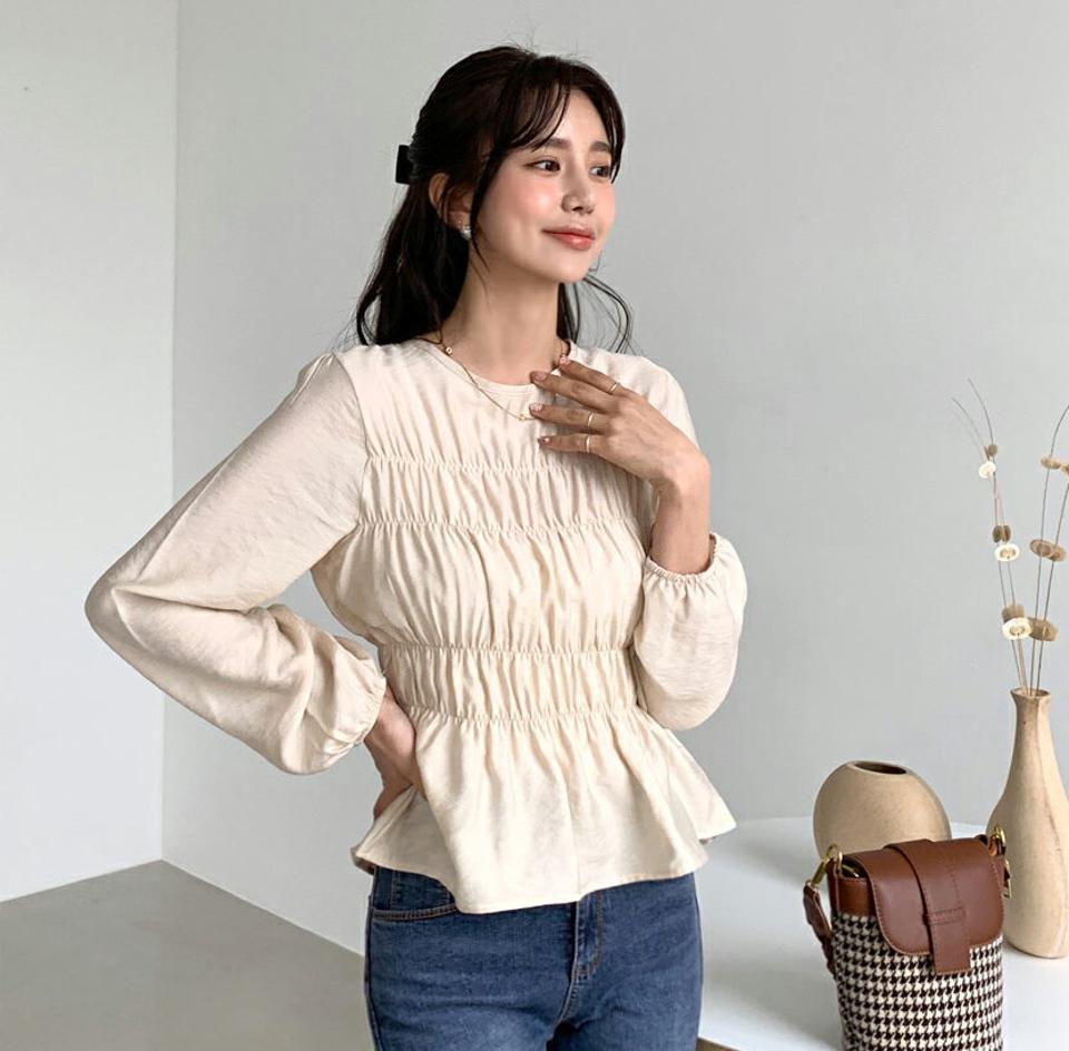 シャーリングラウンドブラウス・全3色・t56765 レディース 【bl】【韓国 ファッション トップス ブラウス 長袖 ラウンドネック ギャザー 光沢 ゆったり 無地 上品 ベーシック フェミニン カジュアル デイリー カジュアル 秋 冬】