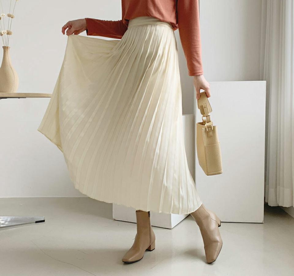 サテンプリーツスカート・全4色・t56761 レディース 【sk】【韓国 ファッション ボトムス スカート ロング 光沢 サテン プリーツ 上品 バックゴム フェミニン シンプル スリム 体型カーバー 細身 ベーシック デイリー カジュアル 秋 冬】