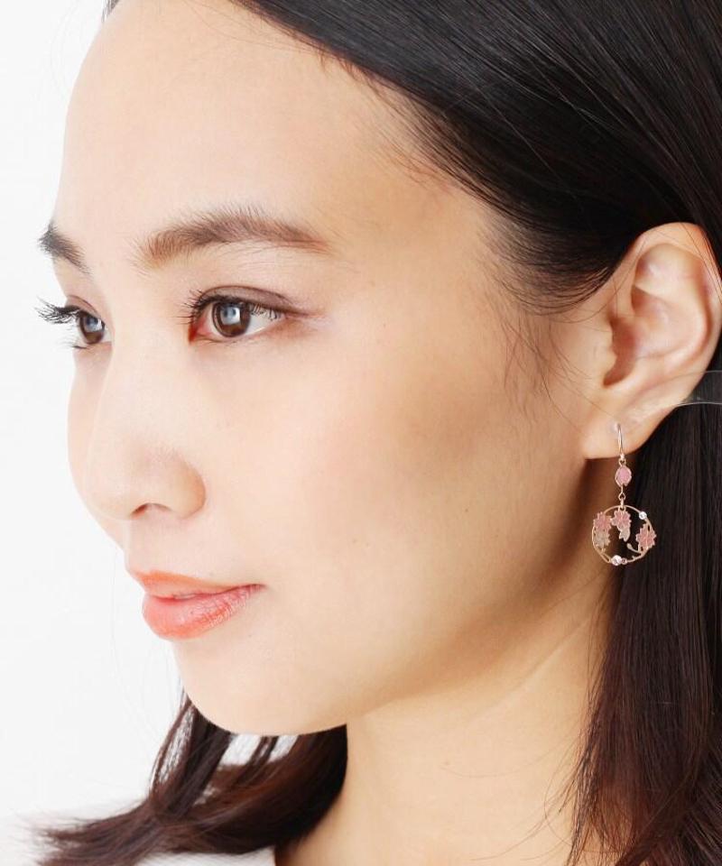 桜ぐるり花びらピアス