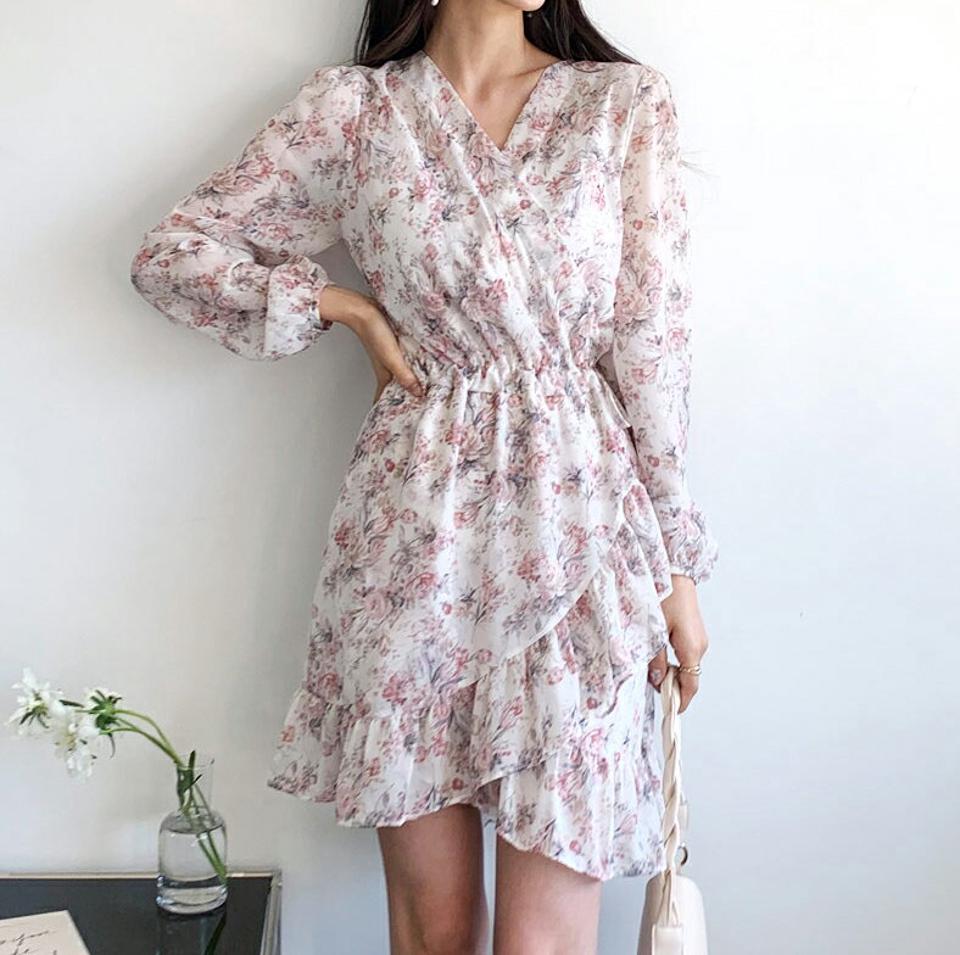 フリル花柄ミニワンピース・全3色・t62613 レディース 【ops】【韓国 ファッション ワンピース ミニ ミニワンピース 長袖 Vネック シフォン 花柄 リストリング フリル ボリューム 体型カバー フェミニン 上品 ベーシック シンプル カジュアル 秋 冬】【fw】