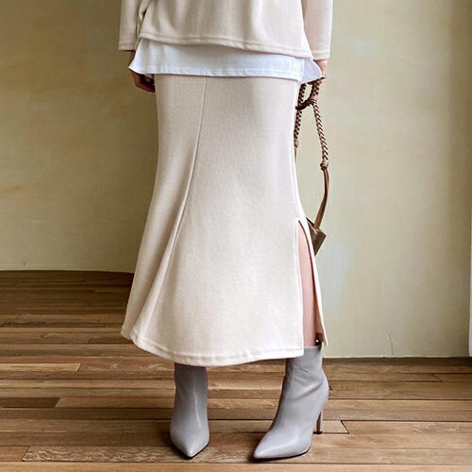 【只今10%OFF】タックネックブラウス&スカートSET・全3色・t66640 レディース 【ops】【セットアップ setup トップス ブラウス 長袖 スカート ロングスカート ロング タック 単色 無地 シンプル 大人 カジュアル 秋 冬 韓国 ファッション】【ハイホリHIHOLLI】