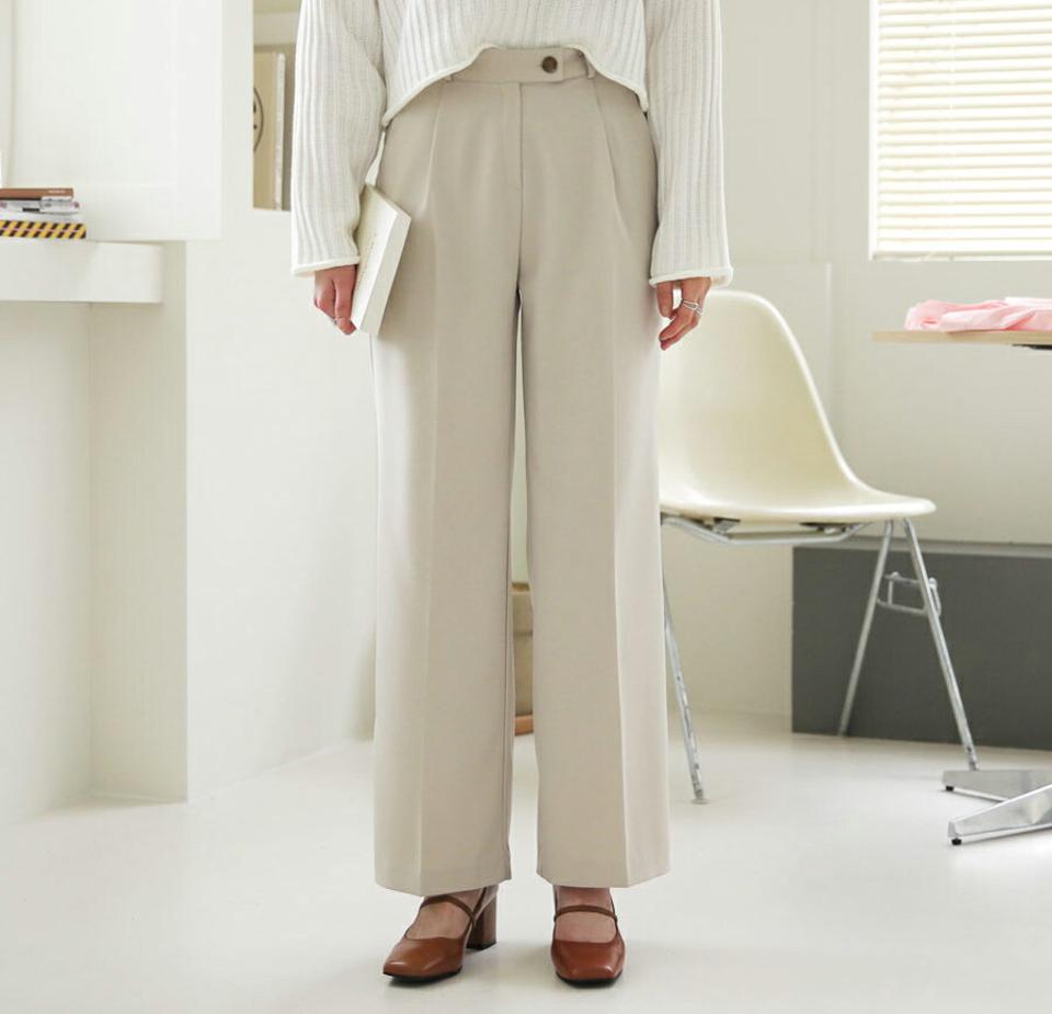 ボタンワンタックスラックス・全3色・t64893 レディース 【pt】【韓国 ファッション ボトムス パンツ スラックス ロング ワイド ベルトループ ワンタック 細身 10分丈 十分丈 ストレート カジュアル 無地 カジュアル 秋 冬】