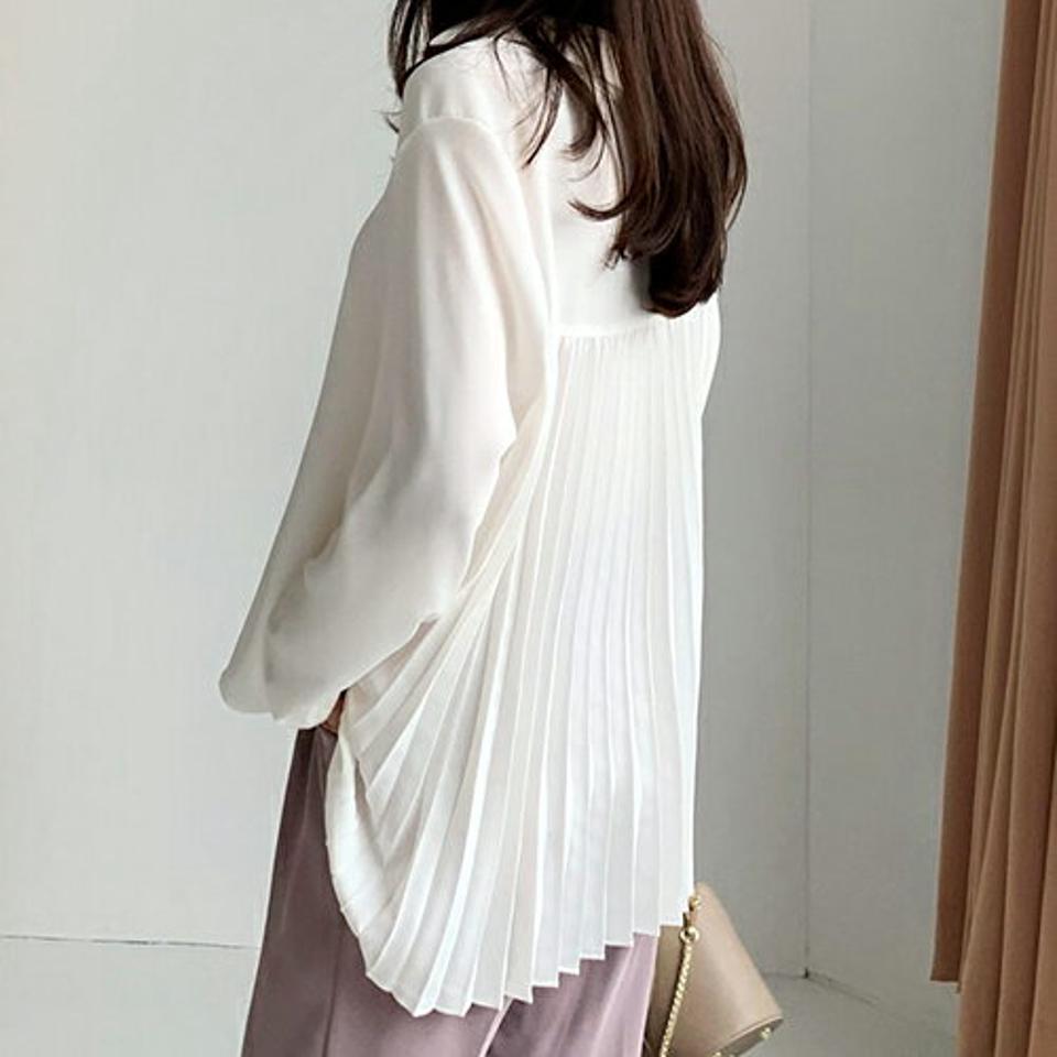 バックプリーツブラウス・全2色・t66629 レディース 【bl】【トップス ブラウス シャツブラウス 体型カバー プリーツ バックプリーツ バックシャン バックコンシャス 長袖 フェミニン きれいめ 可愛い かわいい 秋 冬 韓国 ファッション】【ハイホリHIHOLLI】