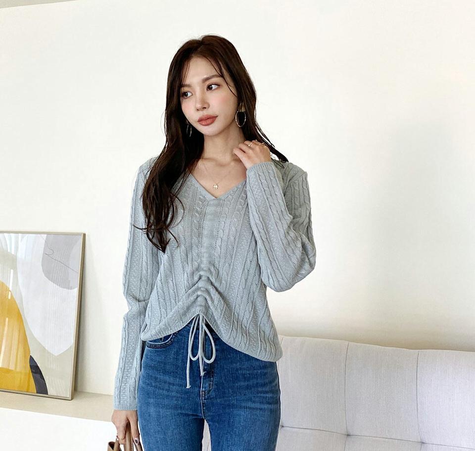ドロストVネックツイストニット・全4色・t66566 レディース 【tops】【トップス ニット ニットトップス 長袖 ツイスト Vネック ドロスト カジュアル ラフ 秋 冬 韓国 ファッション】【ハイホリHIHOLLI】