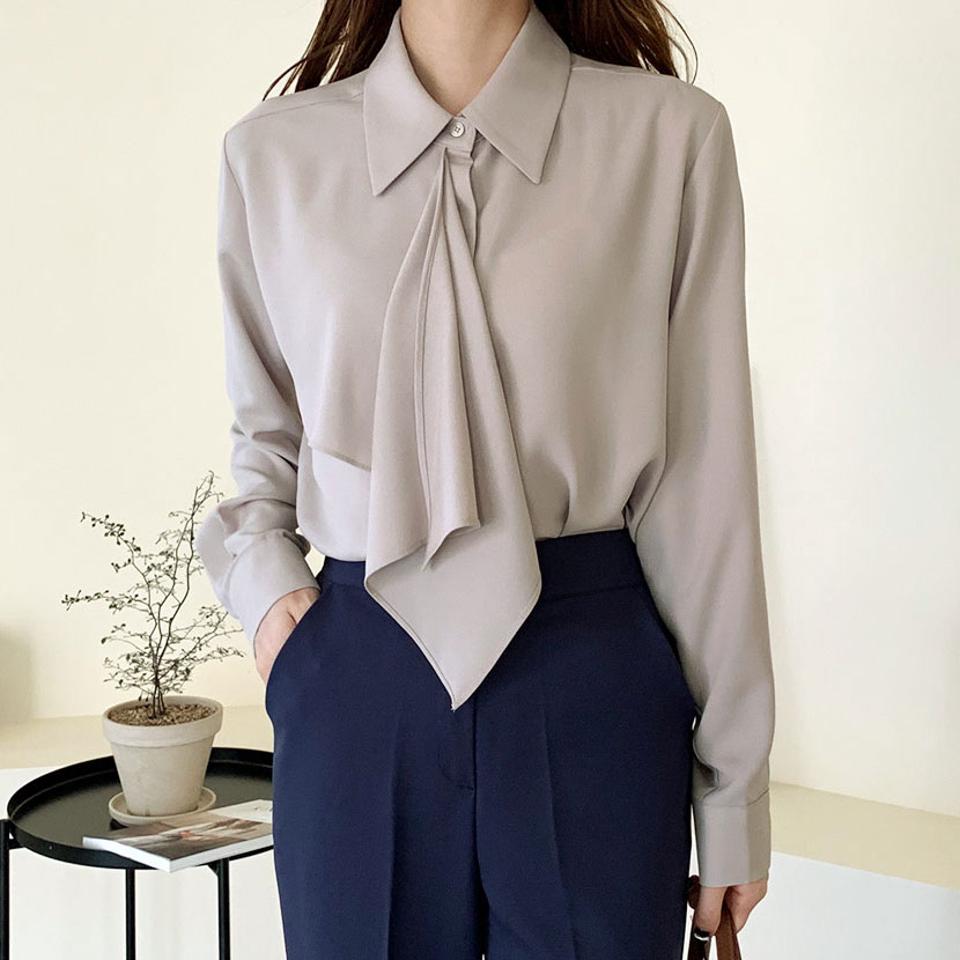 ラッフルカラーブラウス・全2色・b66558 レディース 【bl】【トップス ブラウス 長袖 ラッフル 単色 無地 シンプル オフィスカジュアル 大人 フェミニン 秋 冬 韓国 ファッション】【ハイホリHIHOLLI】