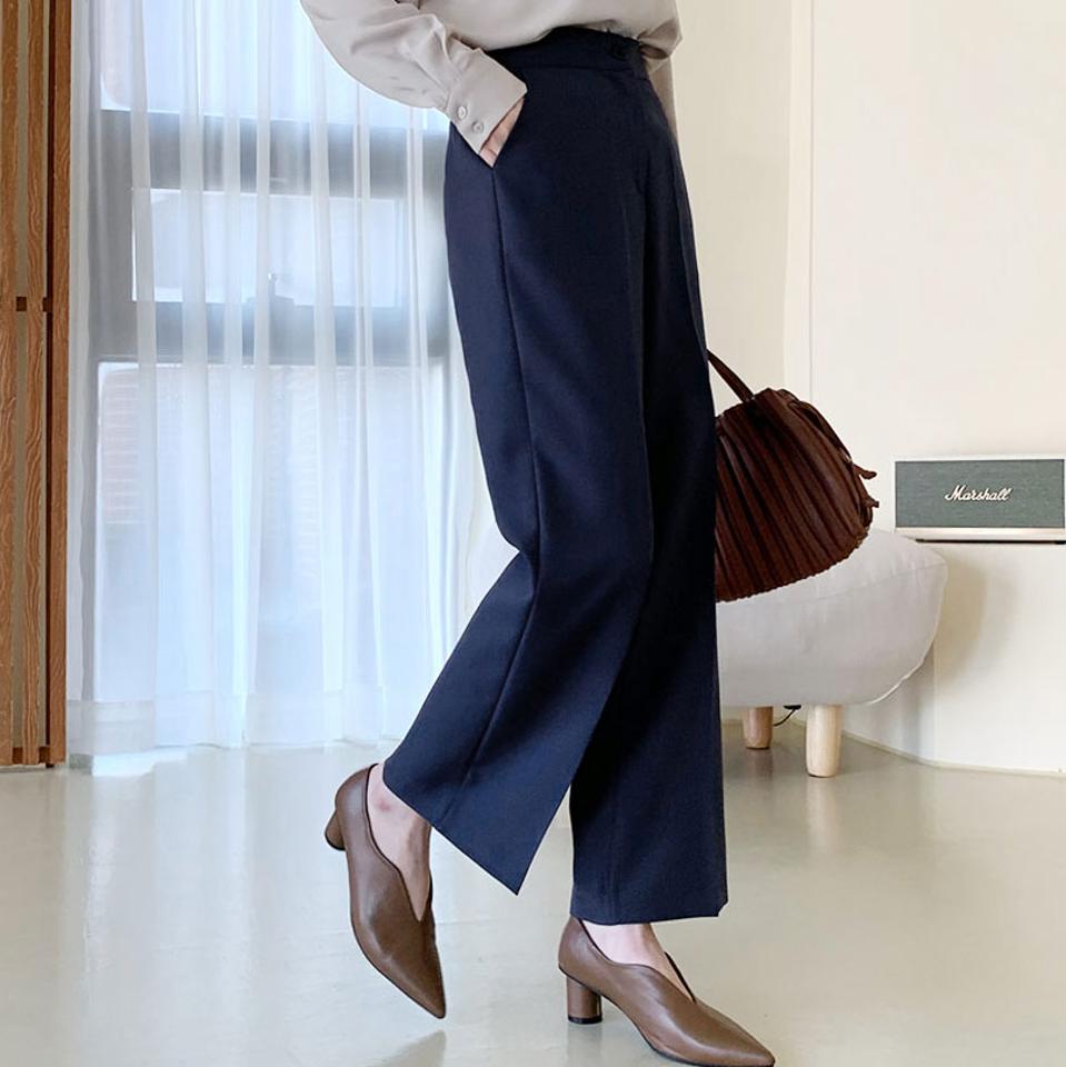 ストレートスラックス・全4色・t66582 レディース 【pt】【スラックス　パンツ ズボン ロングパンツ ストレート ストレートパンツ 単色 無地 シンプル ベーシック 秋 冬 韓国 ファッション】【ハイホリHIHOLLI】