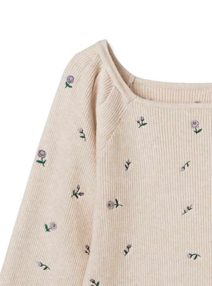 スクエアネック花柄刺繍ニットトップス