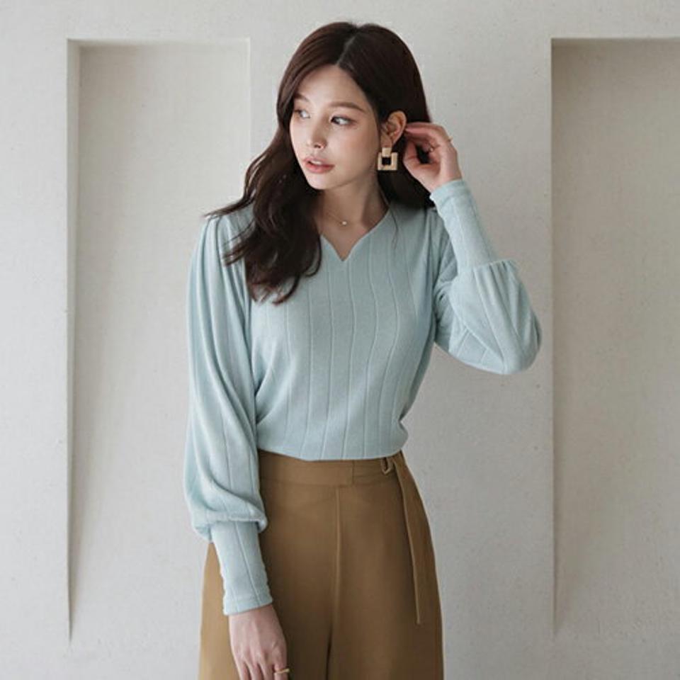 VネックリブTシャツ・全3色・t66666 レディース 【tops】【トップス Tシャツ 長袖 リブ リブトップス Vネック 単色 シンプル フェミニン カジュアル 大人 パフスリーブ パフ袖 ボリューム袖 秋 冬 韓国 ファッション】【ハイホリHIHOLLI】