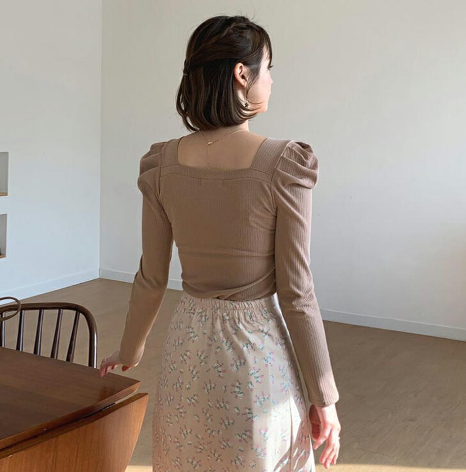 スクエアパフTシャツ・全4色・b56770 レディース 【tops】【韓国 ファッション トップス Tシャツ 長袖 スクエアネック デコルテ パフスリーブ ボリューム　スリム フィット 無地 フェミニン 上品 体型カーバー デイリー ベーシック 春 春Tシャツ 秋 冬】