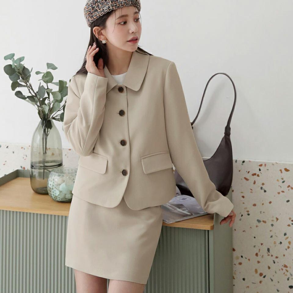 ボタンショートジャケット&ミニスカートSET・全2色・t63019 レディース 【ops】【韓国 ファッション ワンピース ショート ショートワンピース セットアップ 無地 ジャケット スカート ミニ バックファスナー フェミニン 上品 シンプル 秋 冬】