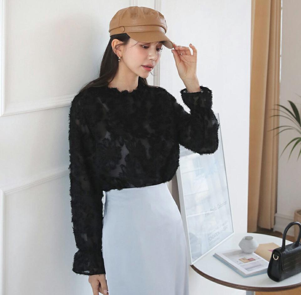 フェザー調シアーブラウス・全3色・t63006 レディース 【bl】【韓国 ファッション トップス ブラウス 長袖 フリルネック ネックフリル やわらかい フェザー調 テクスチャー 上品 ベーシック フェミニン カジュアル デイリー 秋 冬】