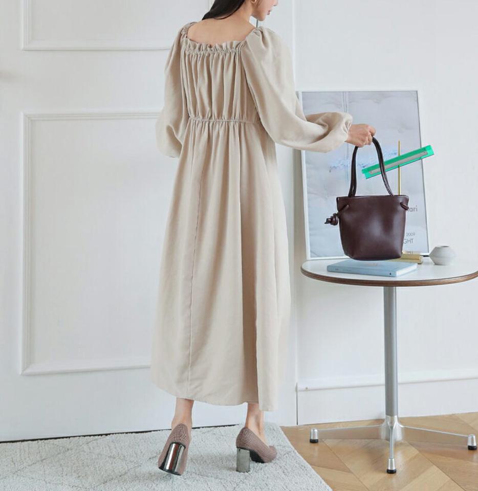 ギャザーリボンワンピース・全2色・t63015 レディース 【ops】【韓国 ファッション ワンピース ロング ロングワンピース 長袖 デコルテ スクエアネック ギャザー リボン 体型カバー フェミニン 上品 ベーシック シンプル 秋 冬】