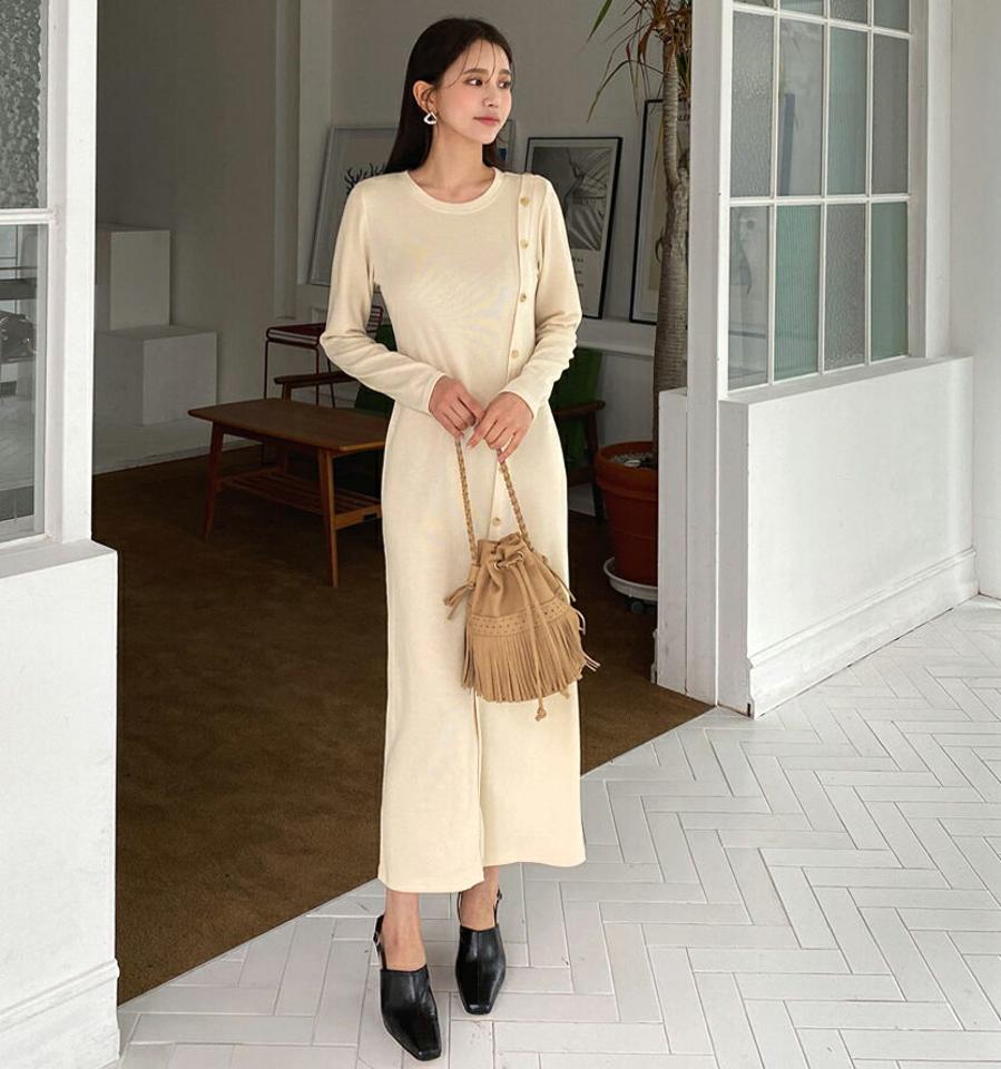 ダイアゴナルボタンニットワンピース・全2色・t63014 レディース 【ops】【韓国 ファッション ワンピース ロング ロングワンピース 長袖 ラウンドネック リブニット スリム フィット 細身 体型カバー フェミニン 上品 ベーシック シンプル 秋 冬】