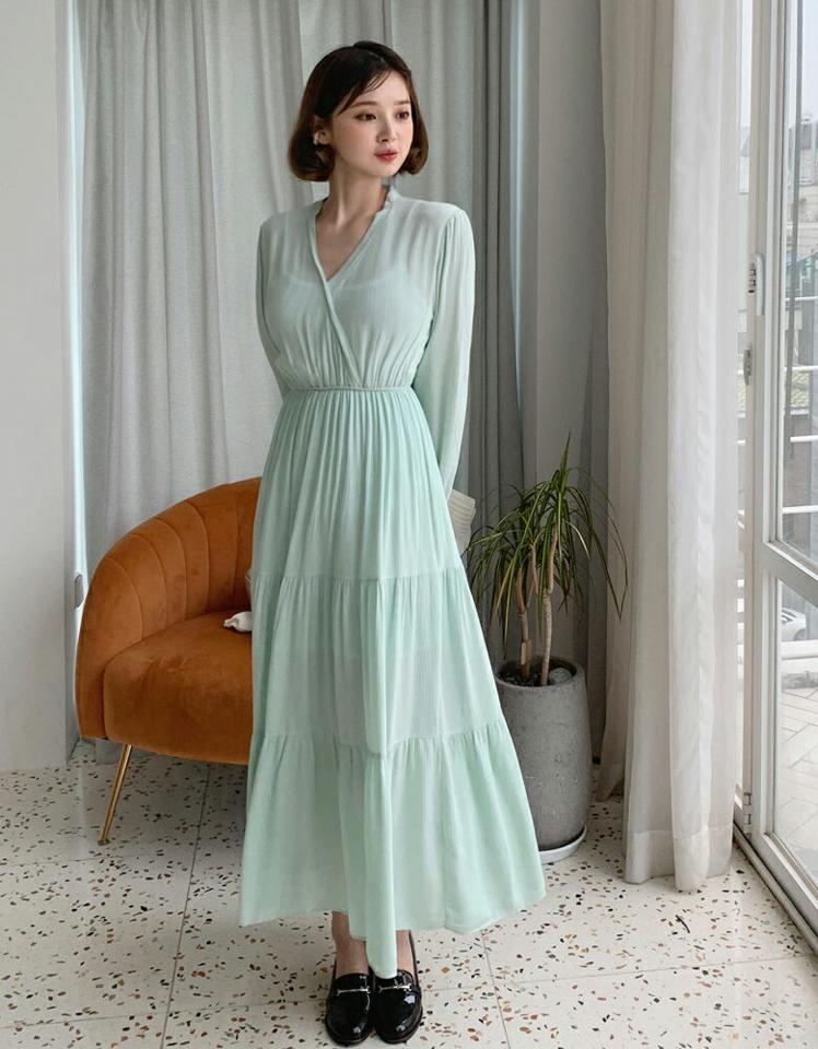 Vネックギャザーワンピース・全3色・t63013 レディース 【ops】【韓国 ファッション ワンピース ロング ロングワンピース 長袖 Vネック デコルテ ウエストゴム 細身 体型カバー フェミニン 上品 ベーシック シンプル 秋 冬】