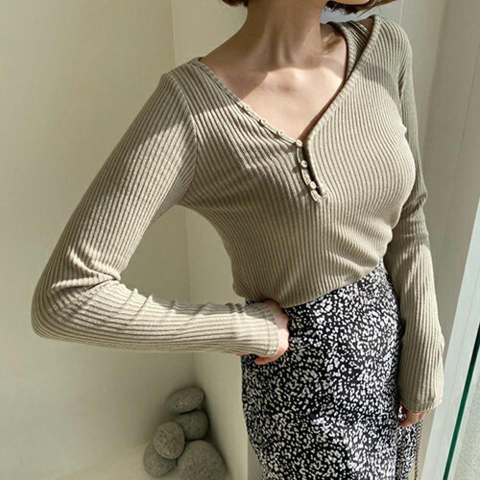 アシメキャミ&TシャツSET・全3色・t62692 レディース 【tops】【韓国 ファッション トップス Tシャツ 長袖 アンバランス セット キャミ リブ スリム フィット Vネック カジュアル 上品 体型カーバー デイリー ベーシック 春 無地 秋 冬】
