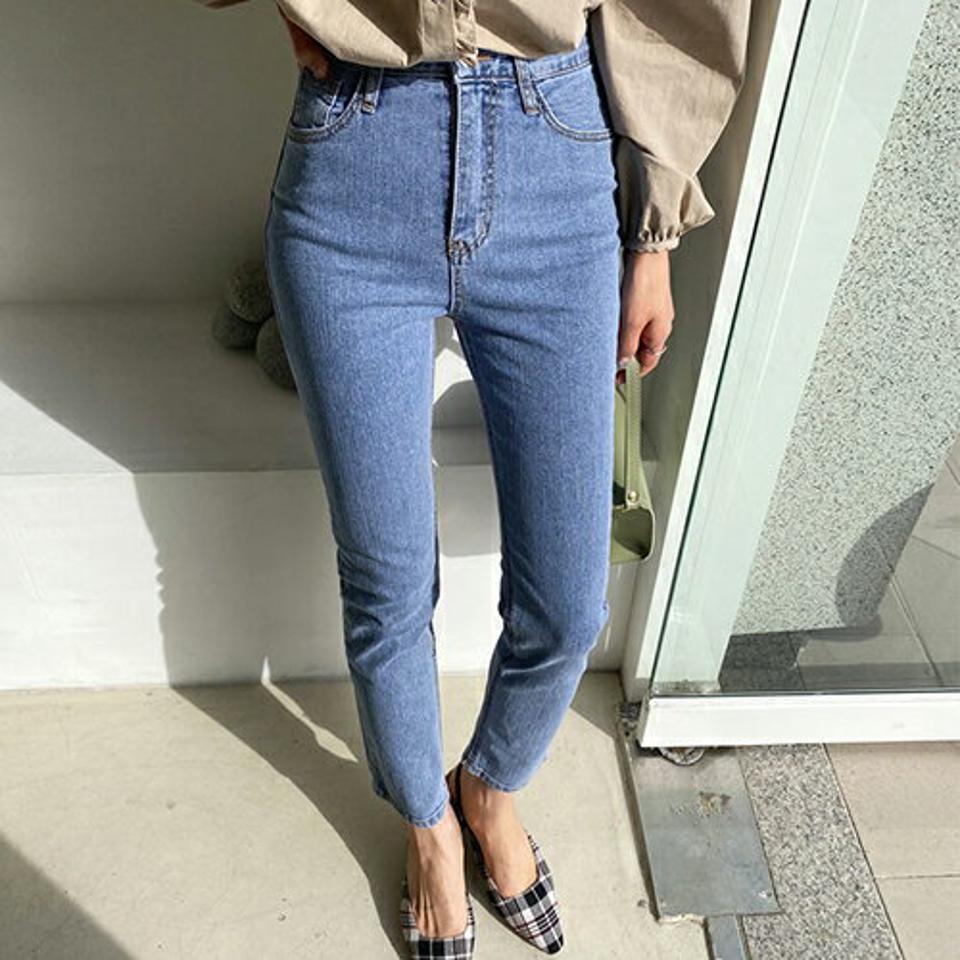 スリムストレートデニムパンツ・全2色・t62724 レディース 【pt】【韓国 ファッション ボトムス パンツ ロング デニムパンツ スリム ストレート 無地 美脚 10分丈 十分丈 カジュアル デイリー 秋 冬】