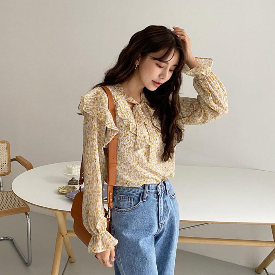 ネックリボン花柄ブラウス・全3色・t64921 レディース 【bl】【韓国 ファッション トップス ブラウス 長袖 上品 ネックリボン シフォン ウェーブ パターン 花柄 V字 フリル フェミニン 春 カジュアル デイリー ベーシック 秋 冬】