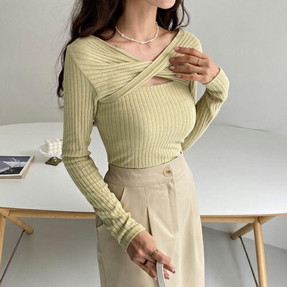 2WAYツイストTシャツ・全3色・t64910 レディース 【tops】【韓国 ファッション トップス Tシャツ 長袖 ツイスト ラウンドネック 2WAY リブ スリム フィット シンプル 上品 体型カーバー デイリー ベーシック 秋 冬】