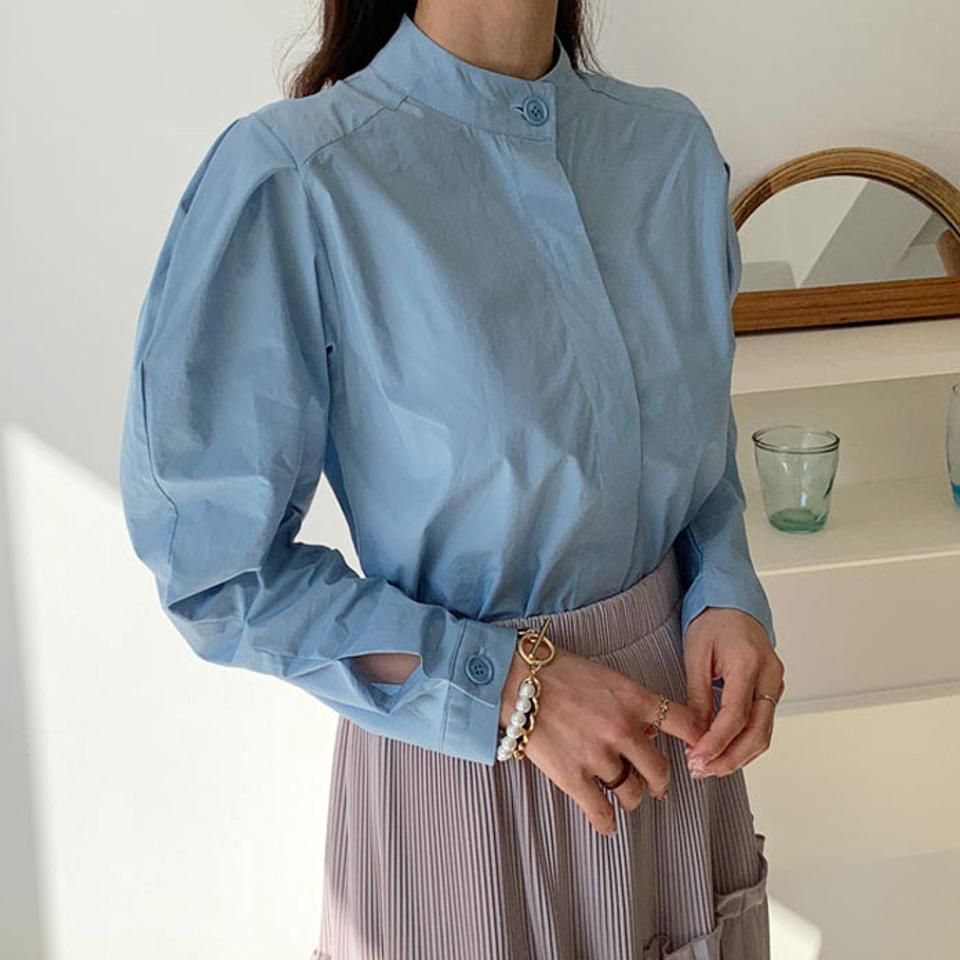 バンドカラーパフスリーブシャツ・全3色・b64925 レディース 【bl】【韓国 ファッション トップス ブラウス シャツ 長袖 シンプル バンドカラー パフスリーブ ウォッシング コットン ユニーク 体型カバー フェミニン カジュアル 無地 デイリー 秋 冬】