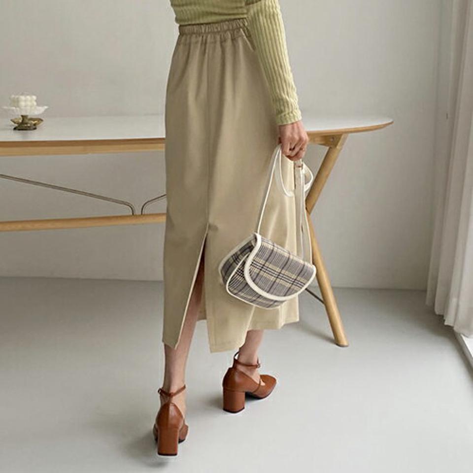 ボタンタックスカート・全3色・b64911 レディース 【sk】【韓国 ファッション ボトムス スカート ロング ロングスカート タック ボリューム 大人 Hライン サイドポケット バックゴム カジュアル 体型カバー シンプル フェミニン ベーシック 上品 秋 冬】