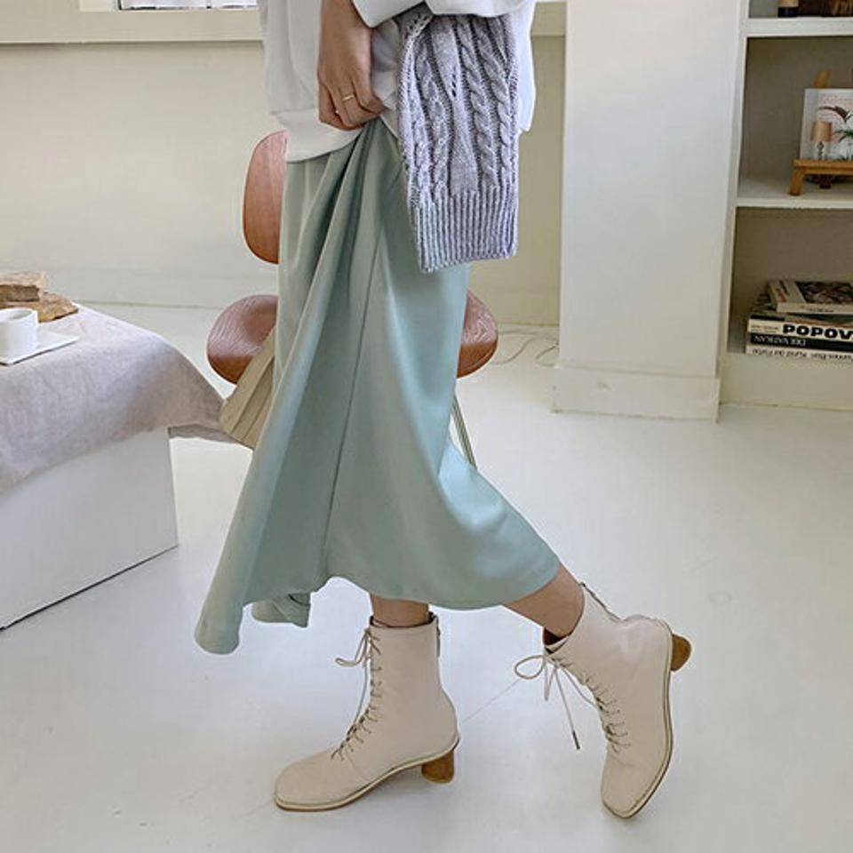 サテンフレアスカート・全3色・t66804 レディース 【sk】【スカート ロング ロングスカート サテン 単色 無地 フェミニン シンプル フレア フレアスカート 大人 きれいめ 秋 冬 韓国 ファッション】【ハイホリHIHOLLI】