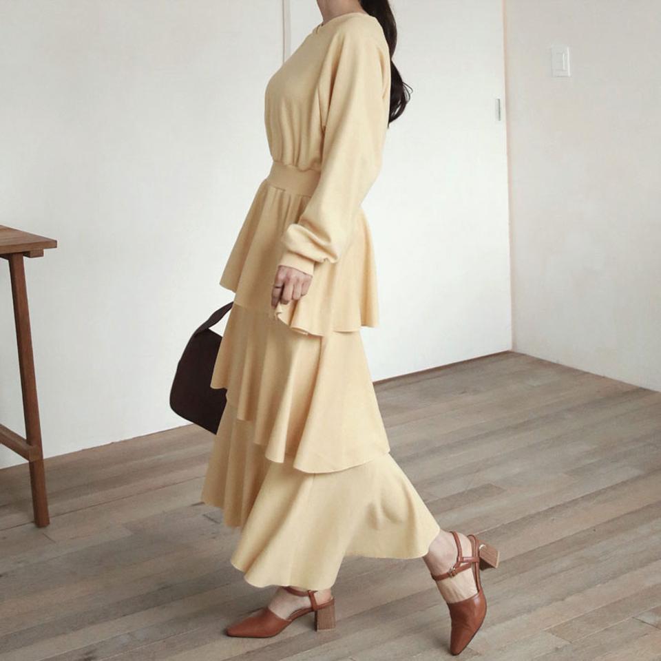 ティアードワンピース・全3色・b61556 レディース 【ops】韓国ファッション ワンピース ロングワンピス 長袖 ティアード ボリューム ウエストゴム スウェット地 フェミニン カジュアル ベーシック 無地 体型カバー 秋 冬