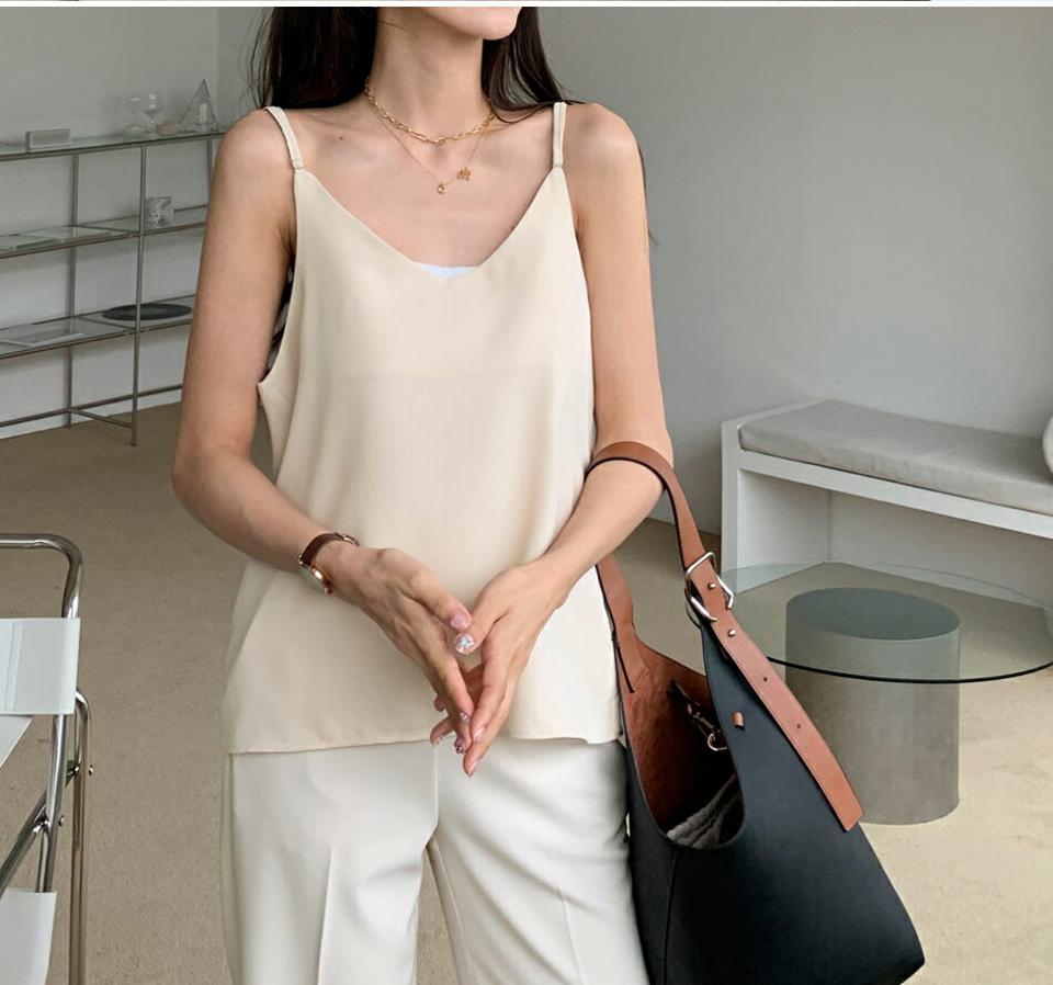 Vネックキャミソール・全5色・t61546 レディース 【tops】【韓国 ファッション トップス Tシャツ スリーブレス　キャミソール キャミ Vネック カジュアル 上品 体型カーバー デイリー ベーシック 春 春Tシャツ 秋 冬】