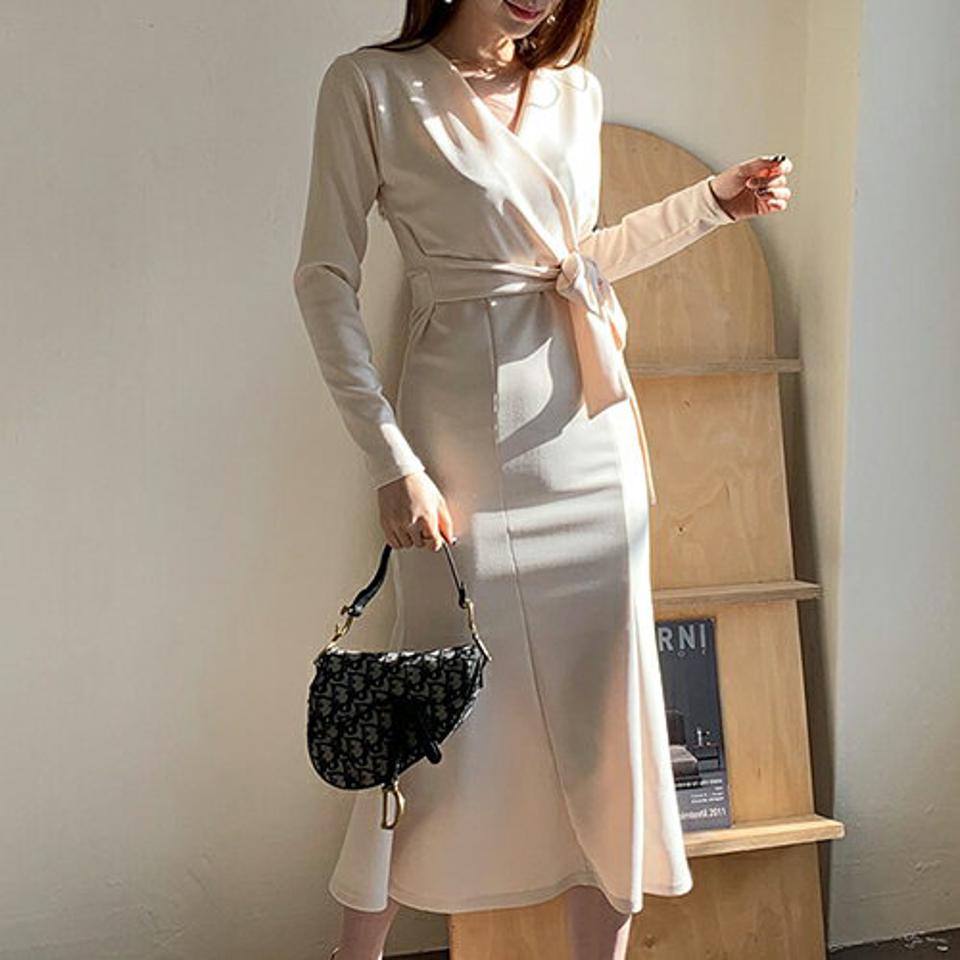 カシュクールリボンワンピース・全2色・t66764 レディース 【ops】【ワンピース ミディ丈 ミディワンピース 長袖 カシュクール リボン りぼん 単色 無地 シンプル 大人 上品 大人 秋 冬 韓国 ファッション】【ハイホリHIHOLLI】