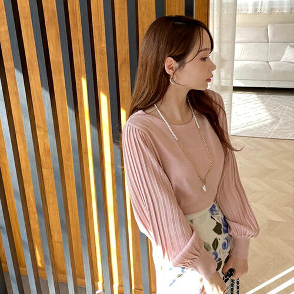 スリーブプリーツニット・全3色・b66782 レディース 【tops】【トップス ニット ニットトップス 袖コンシャス プリーツスリーブ プリーツ フェミニン シンプル 単色 大人 秋 冬 韓国 ファッション】【ハイホリHIHOLLI】