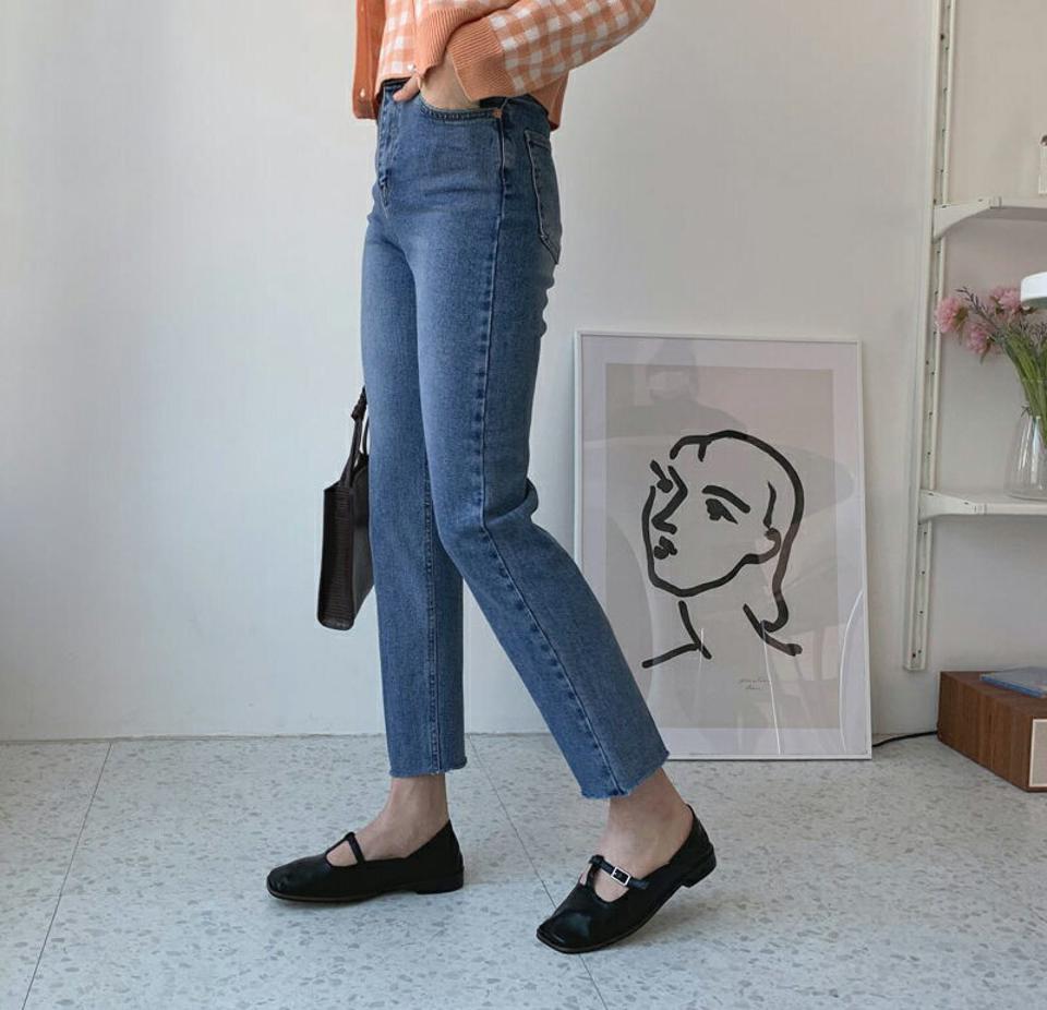 カットヘムデニムパンツ・全1色・t63096 レディース 【pt】【韓国 ファッション ボトムス パンツ ロング デニム ナチュラル ベルトループ ハイウエスト ストレート ウォッシング スリム 美脚 10分丈 十分丈 秋 冬】